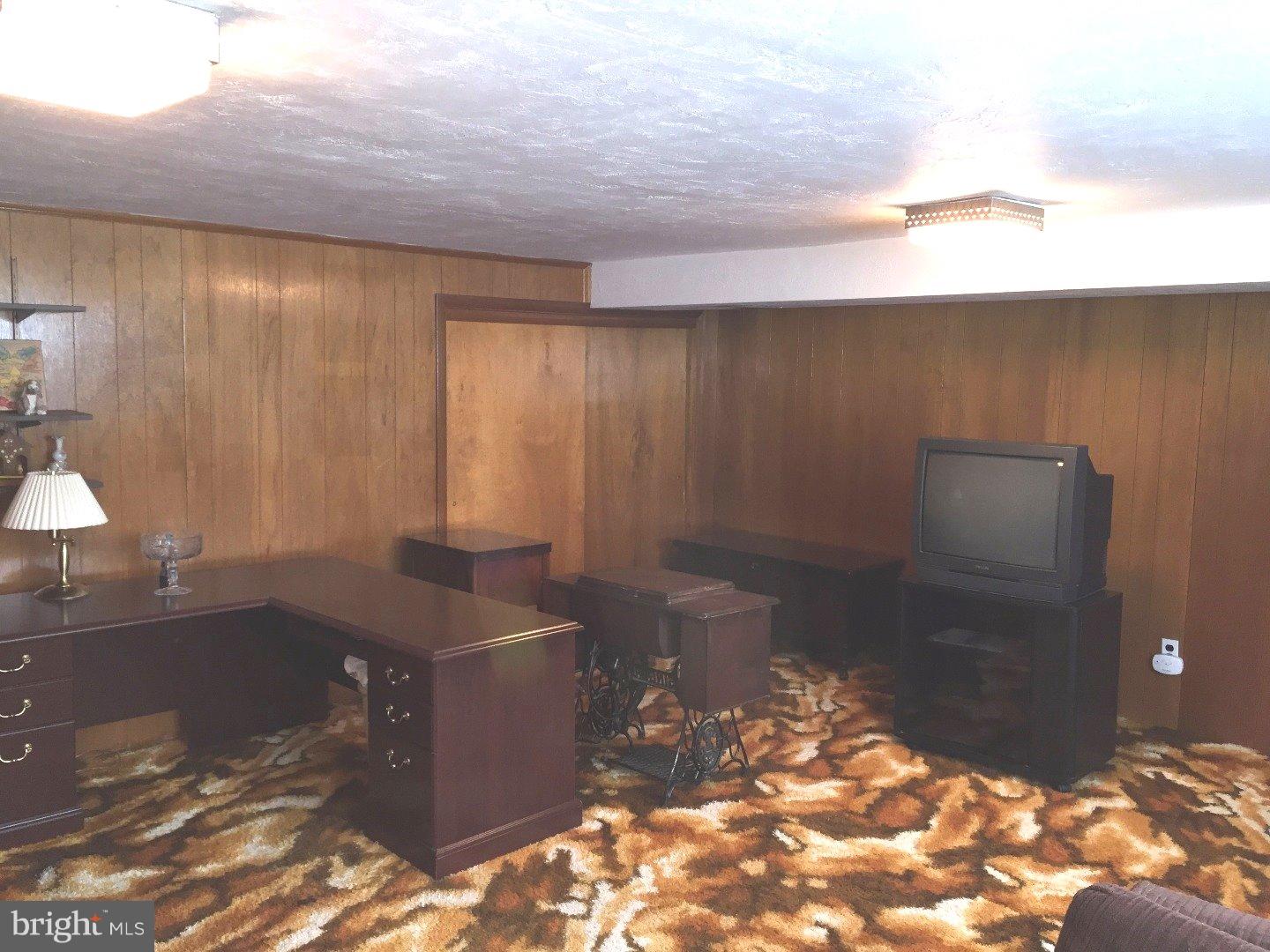 639 Colebrook Road Philadelphia, PA 19115 - Photo 14 of 17 Gallery Image 14