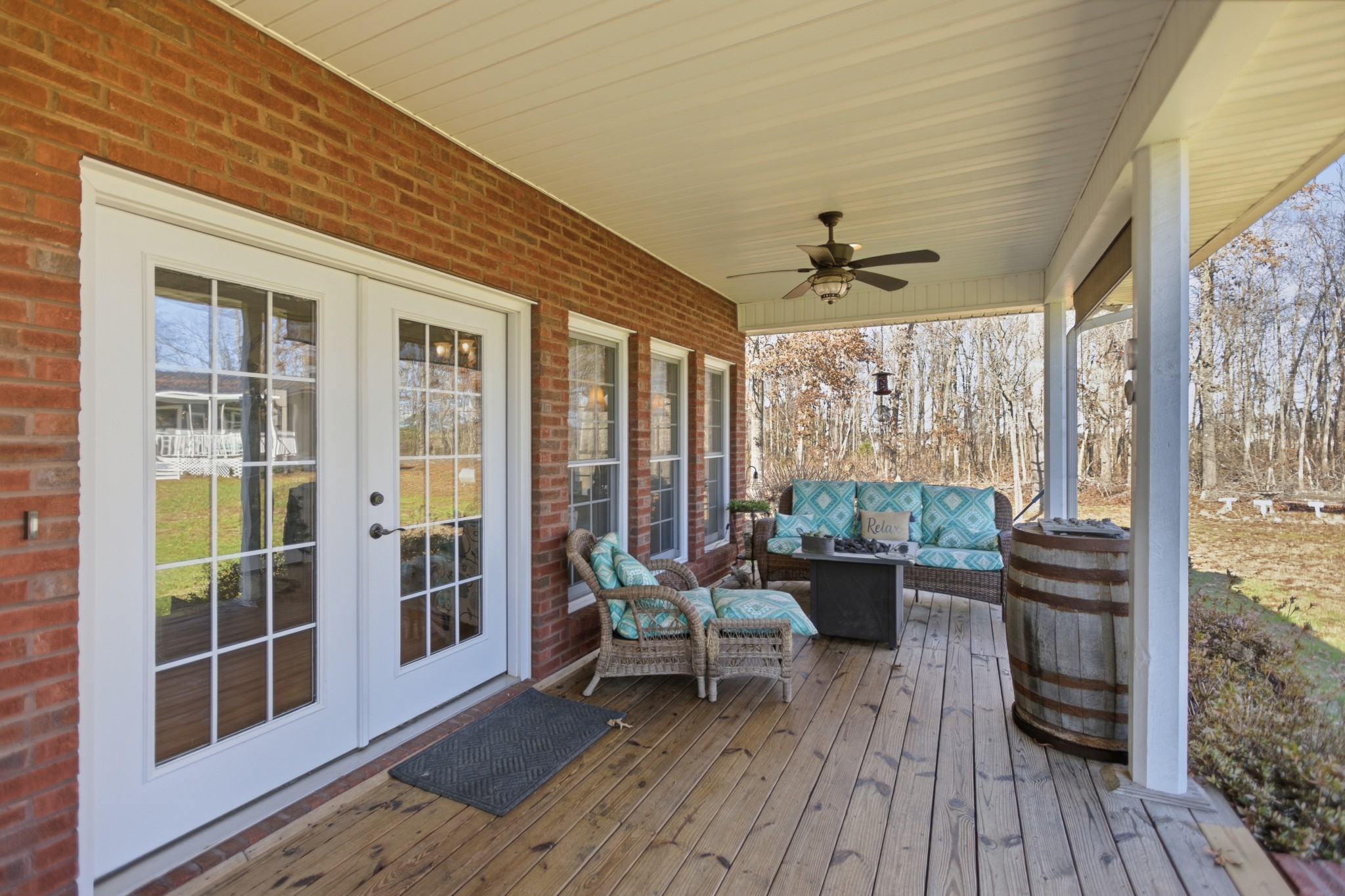 139 Limestone Road Elora, TN 37328 - Photo 55 of 100 a living room with furniture and a large window