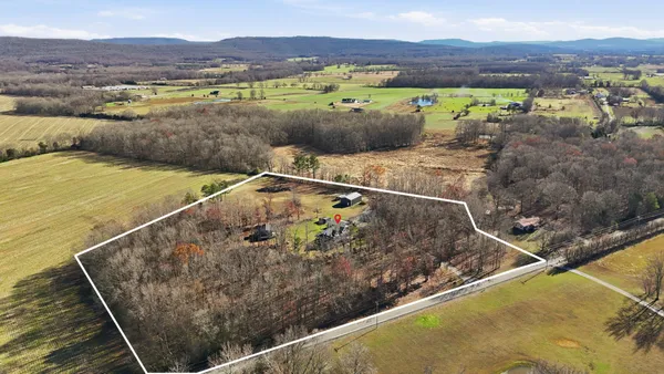 $749,900 | 139 Limestone Road, Elora, TN 37328