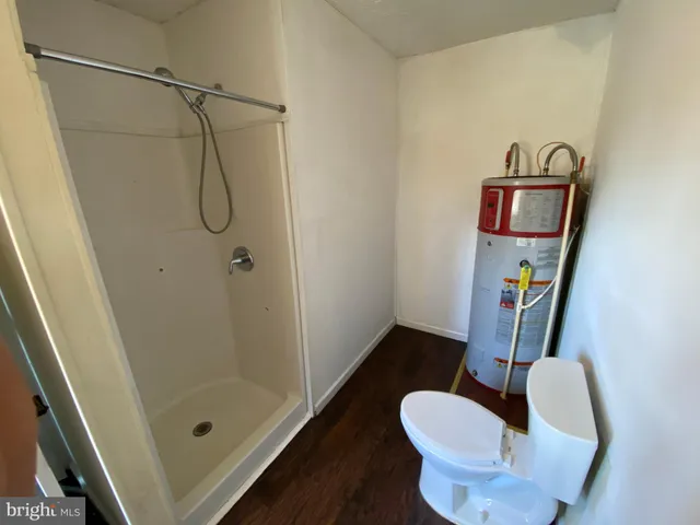 $945 | 201 North Irving Avenue, Unit B, Colonial Beach, VA 22443