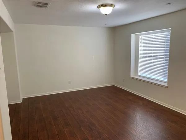 $2,500 | 8846 Gas Light Village Drive, Houston, TX 77095