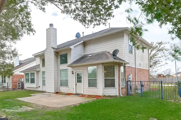 $2,500 | 8846 Gas Light Village Drive, Houston, TX 77095