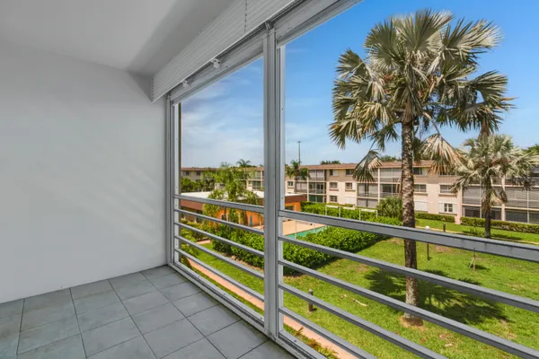 $1,900 | 4500 North Federal Highway, Unit 319C, Lighthouse Point, FL 33064