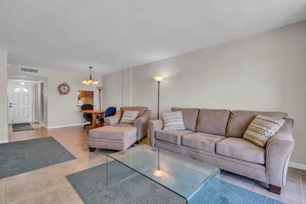 $1,900 | 4500 North Federal Highway, Unit 319C, Lighthouse Point, FL 33064