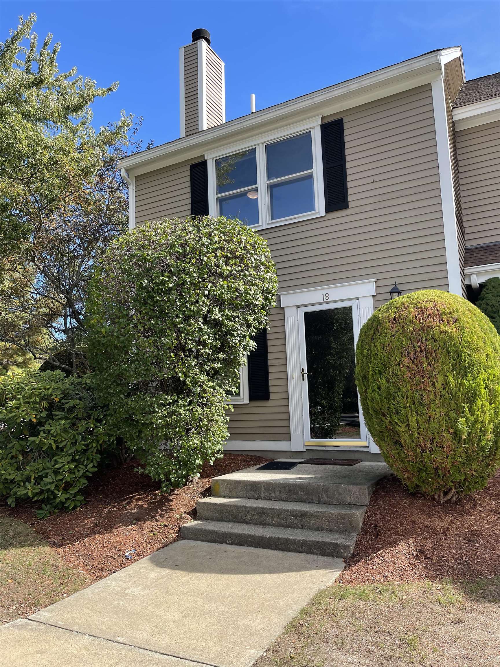 18 Cadogan Way Nashua, NH 03062 - Photo 1 of 31