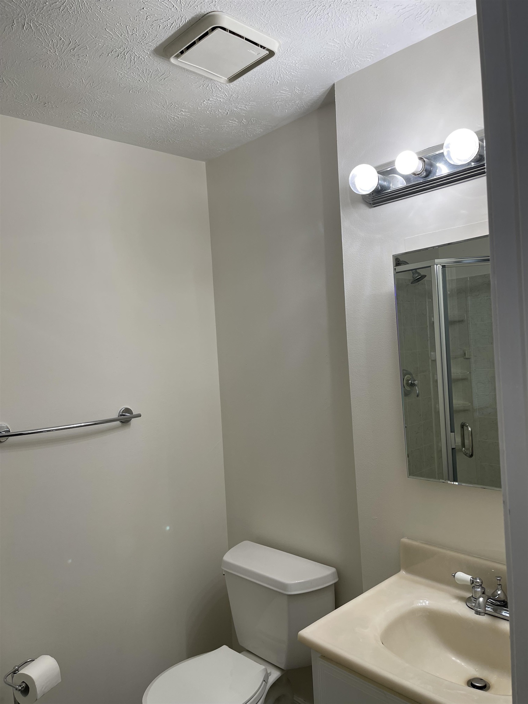 18 Cadogan Way Nashua, NH 03062 - Photo 21 of 31