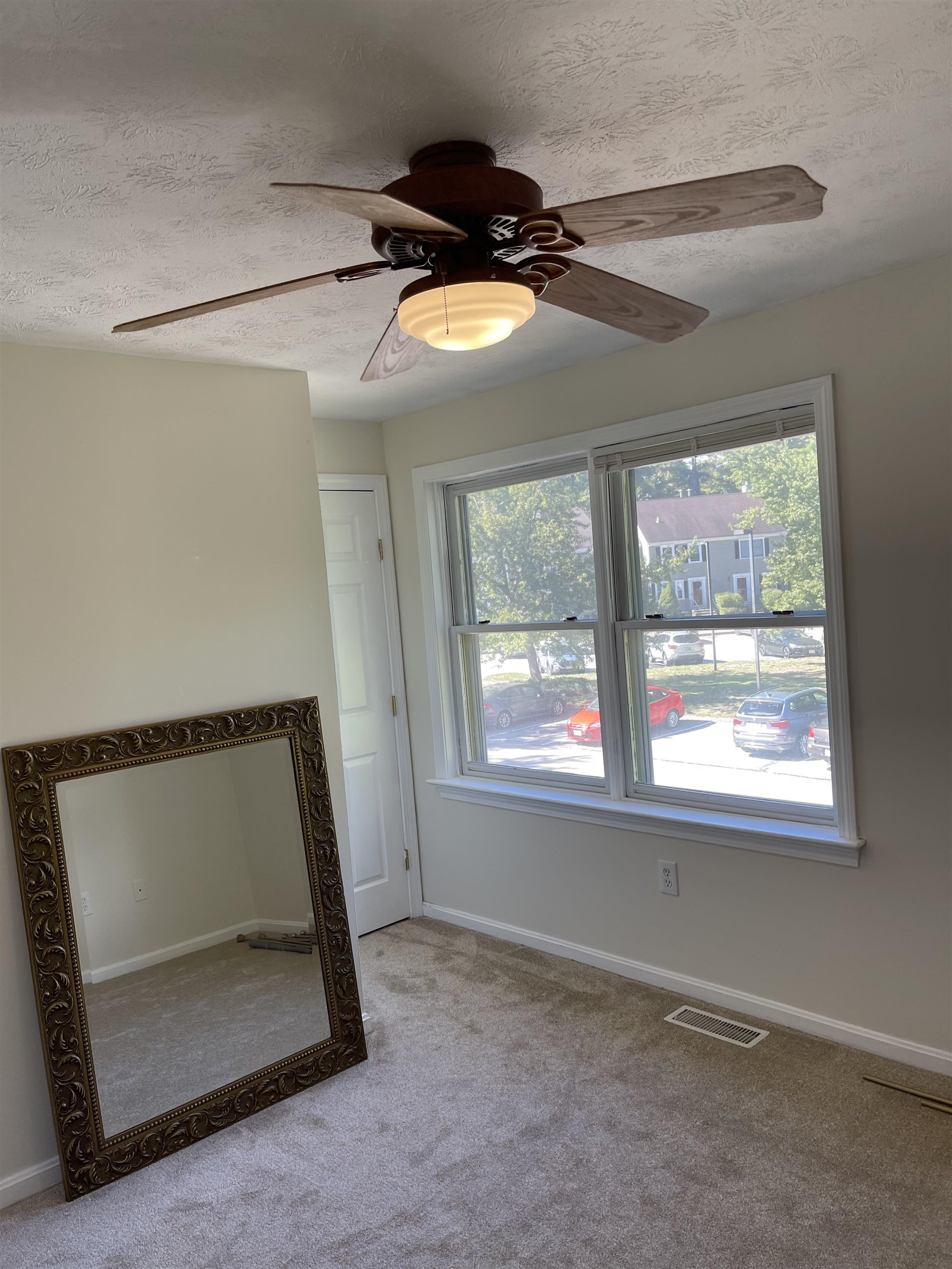 18 Cadogan Way Nashua, NH 03062 - Photo 22 of 31