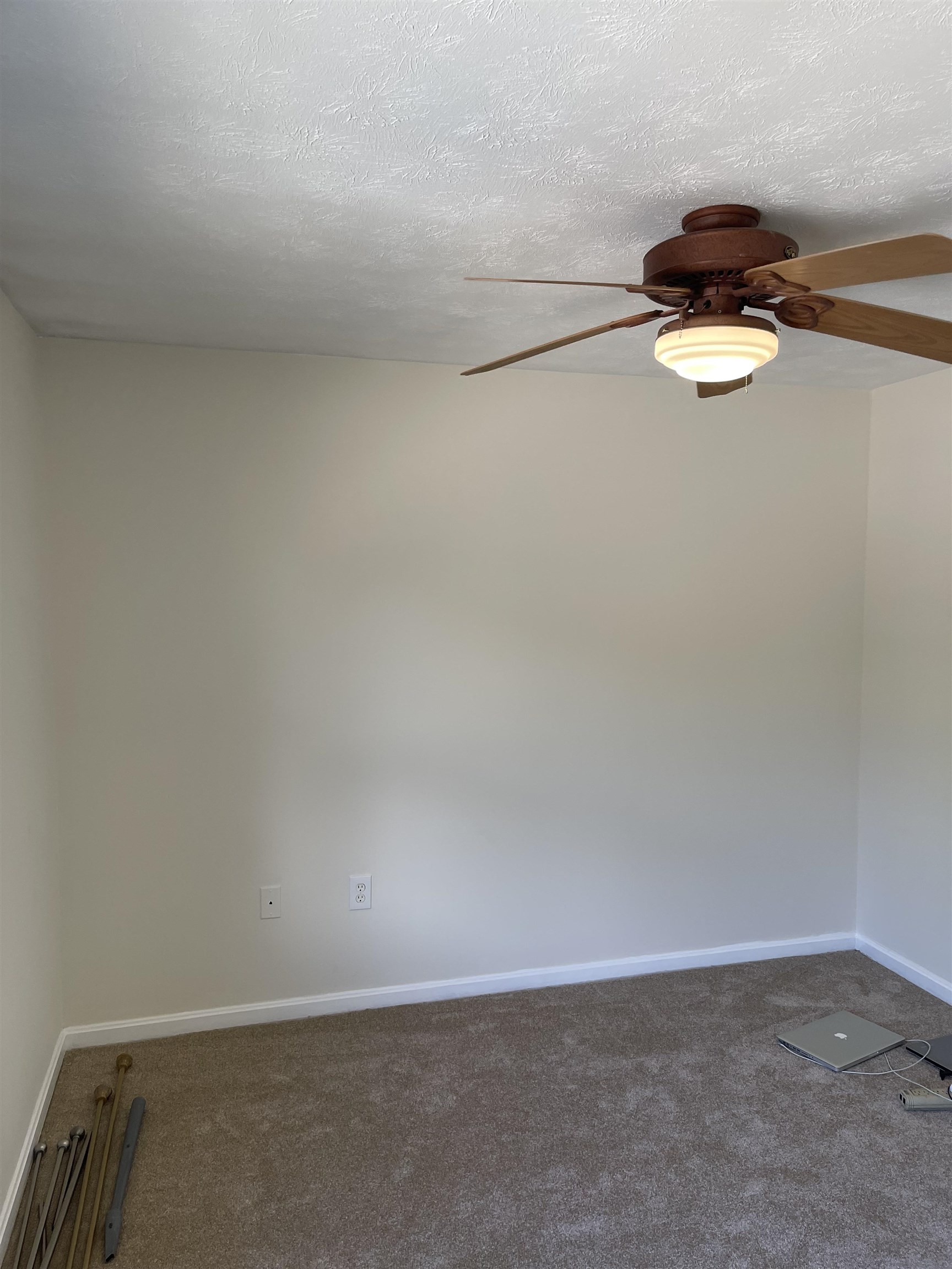 18 Cadogan Way Nashua, NH 03062 - Photo 23 of 31