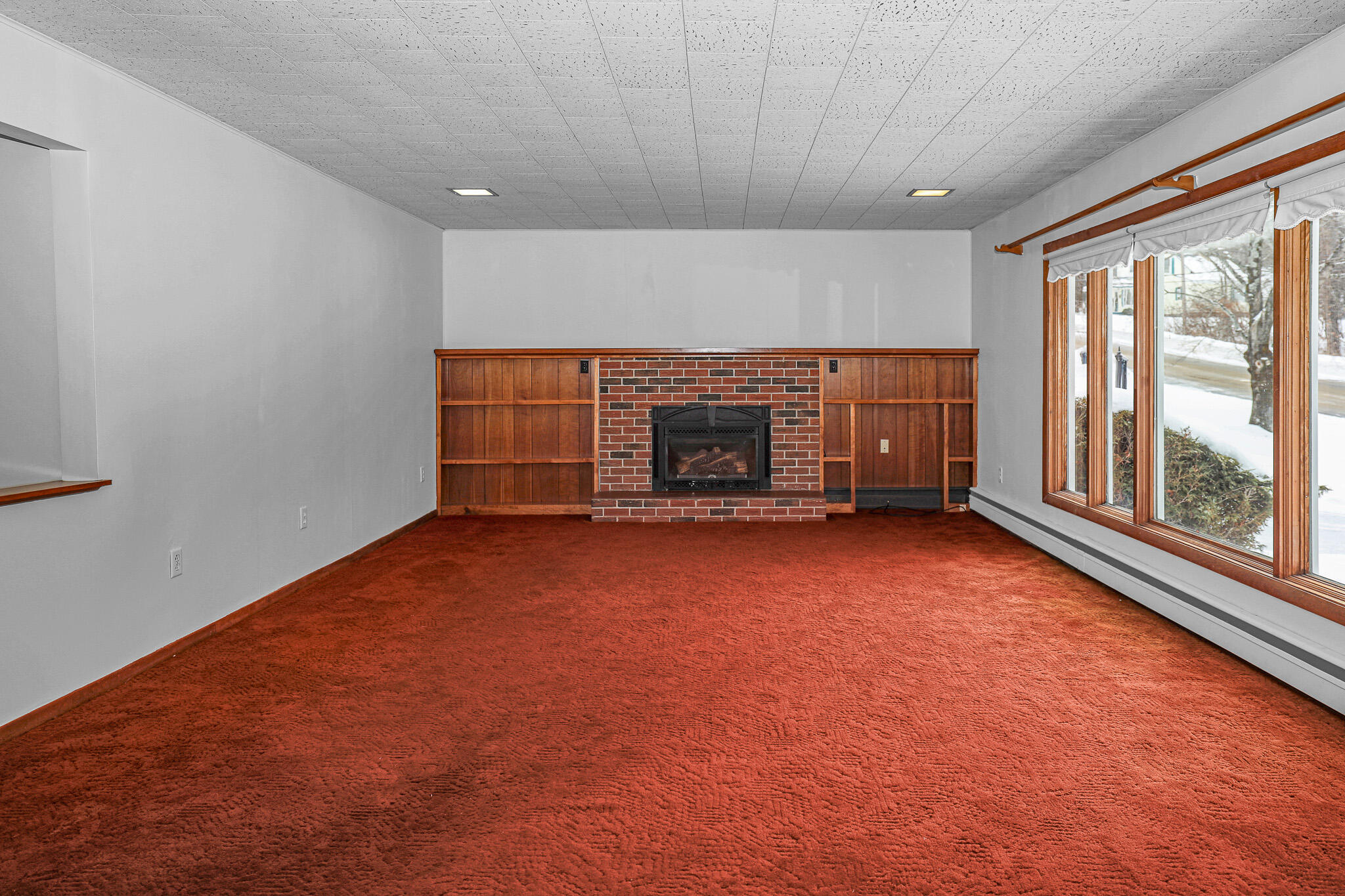 630 Franklin Street Rumford, ME 04276 - Photo 11 of 38 447A0109