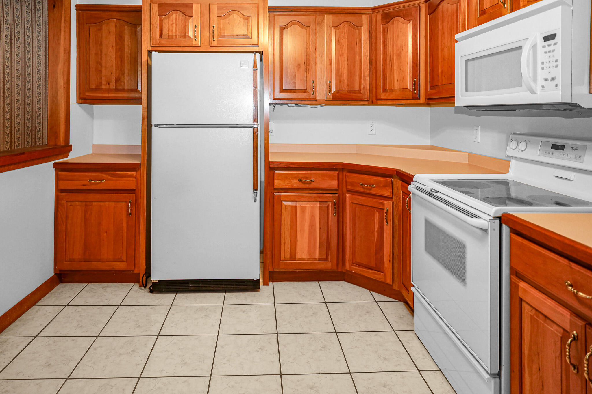 630 Franklin Street Rumford, ME 04276 - Photo 2 of 38 447A0096