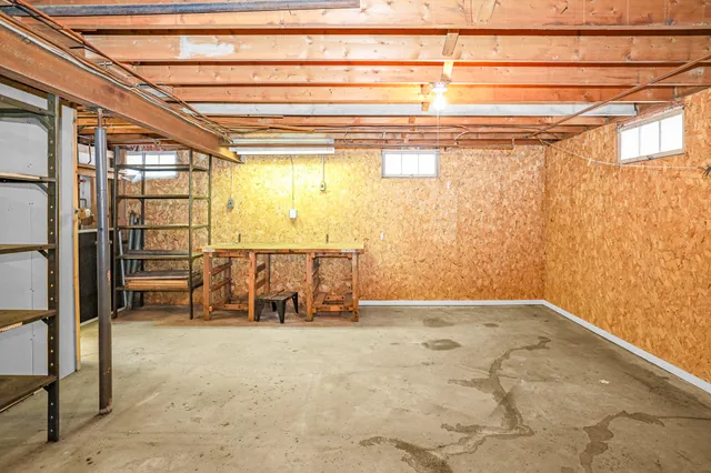 $255,900 | 630 Franklin Street, Rumford, ME 04276