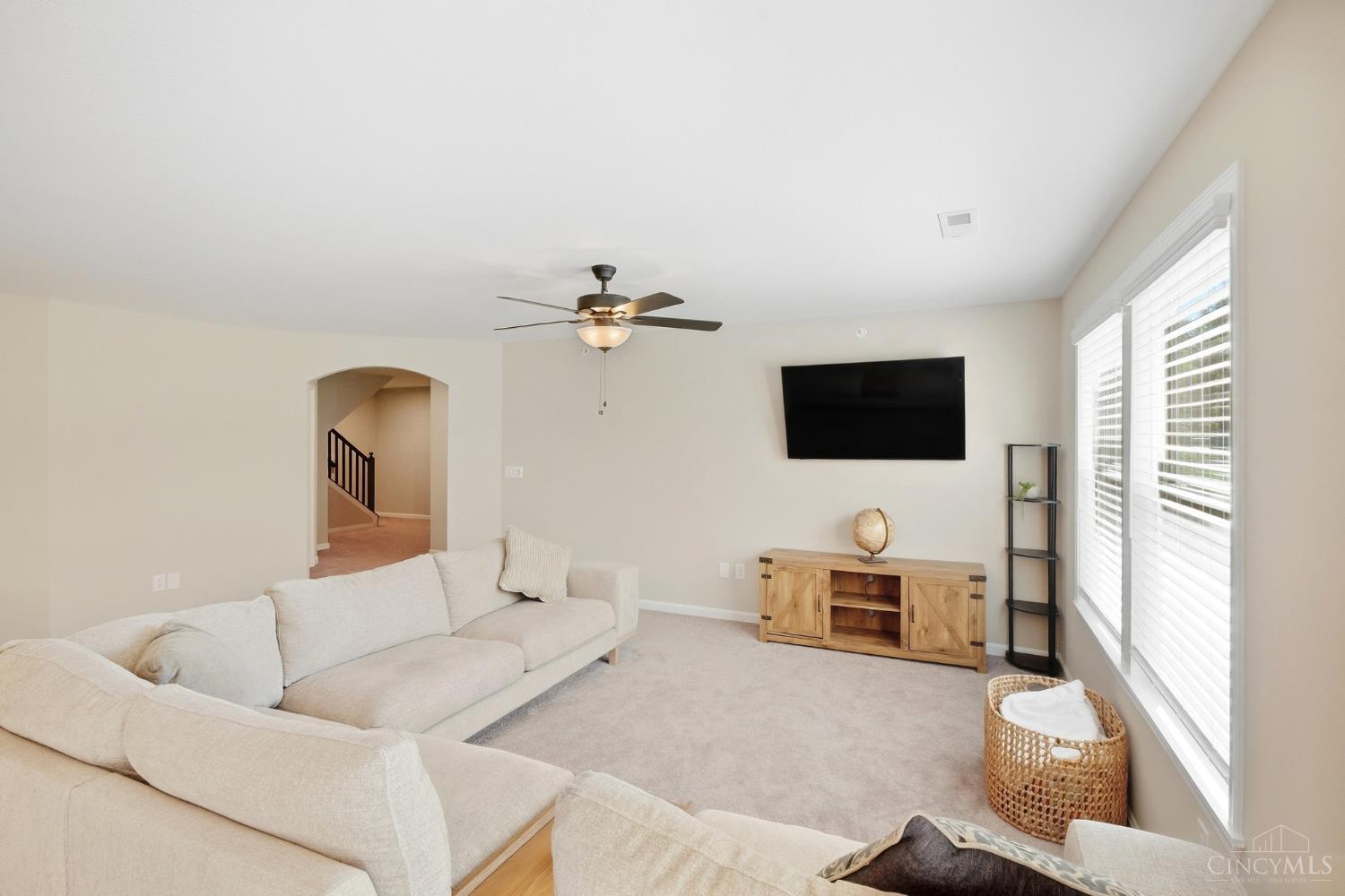 693 Tradition Ridge Cincinnati, OH 45245 - Photo 4 of 24 Gallery Image 4
