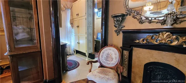 $489,000 | 1217 East Main Street, New Albany, IN 47150