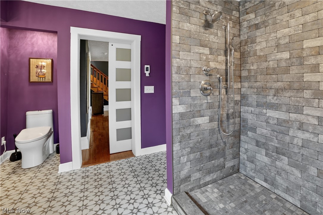 9509 Shaw Road Spencer, OH 44275 - Photo 19 of 48 First floor full bath with walk-in shower, and laundry room