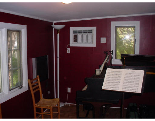 9 Ridgefield Road Merrimac, MA 01860 - Photo 2 of 17 Gallery Image 2