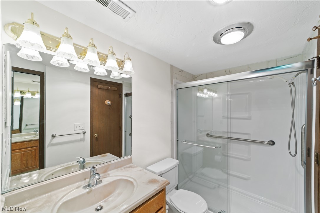 4675 Mayfield Road, Unit D South Euclid, OH 44121 - Photo 14 of 28 Full Bath w/ walk in shower