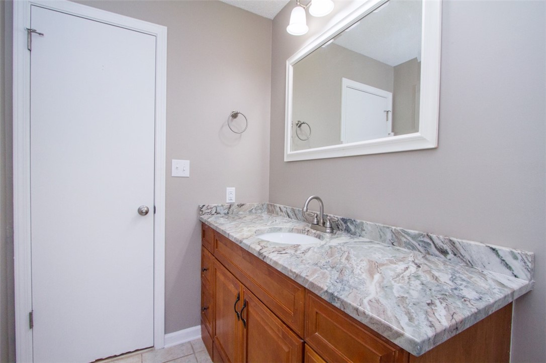 204 Harborough Road Anderson, SC 29625 - Photo 9 of 17