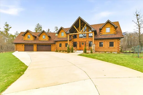 $2,900,000 | 945 North Walden Way, Nekoosa, WI 54457