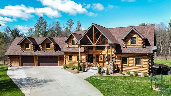 $2,900,000 | 945 North Walden Way, Nekoosa, WI 54457