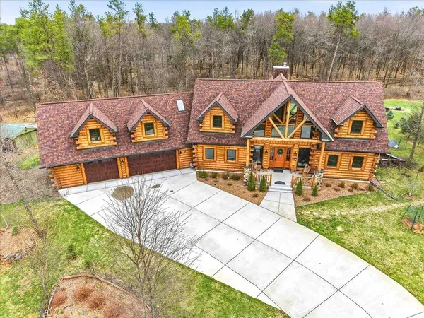 $2,900,000 | 945 North Walden Way, Nekoosa, WI 54457