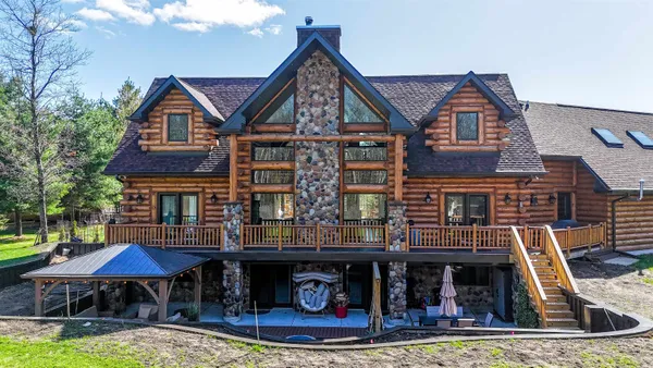 $2,900,000 | 945 North Walden Way, Nekoosa, WI 54457