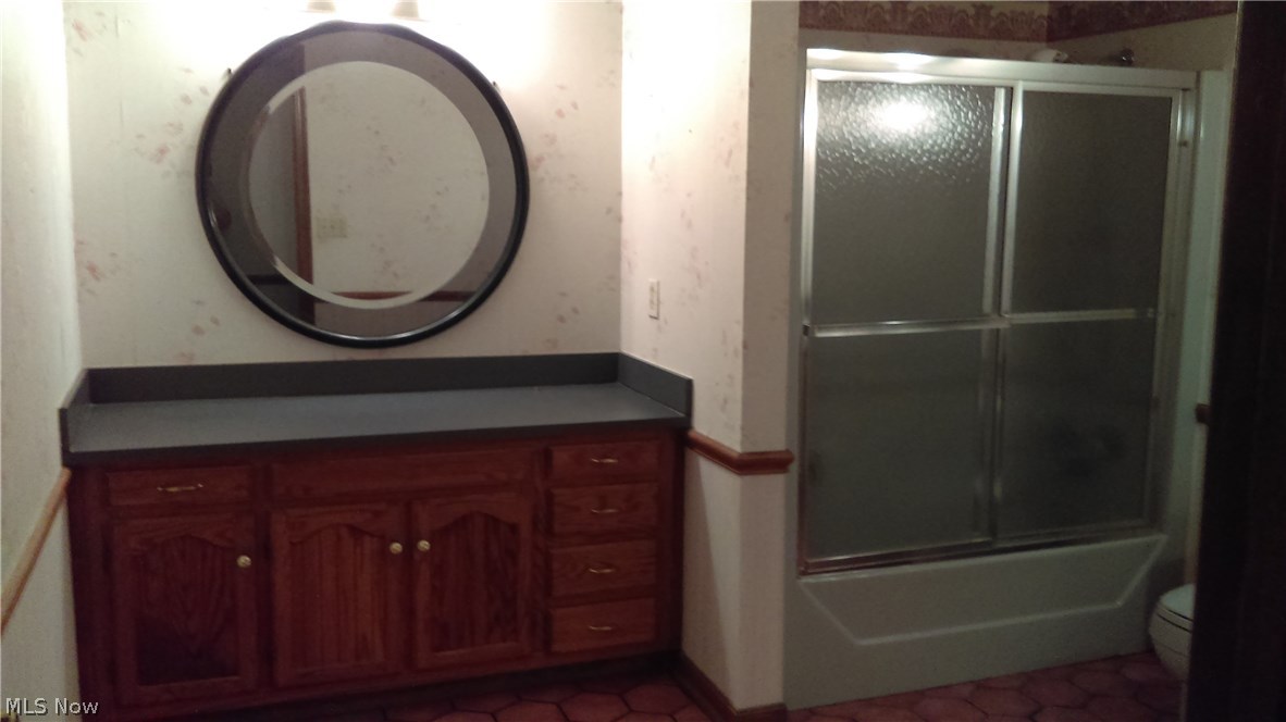 3600 Spring Valley Road Akron, OH 44333 - Photo 8 of 18
