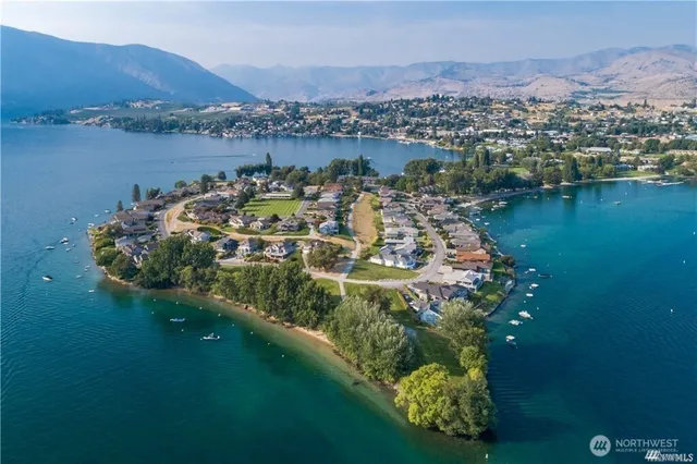 $1 | 1 Lodge 601-e Manson Wa 98831, Manson, WA 98831