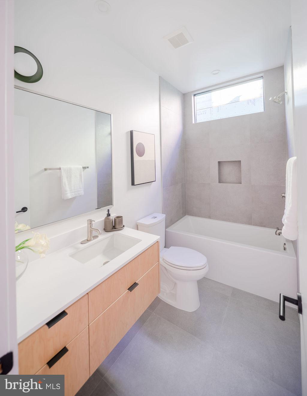 513 M Street Northeast, Unit D Washington, DC 20002 - Photo 39 of 43 Guest Bath