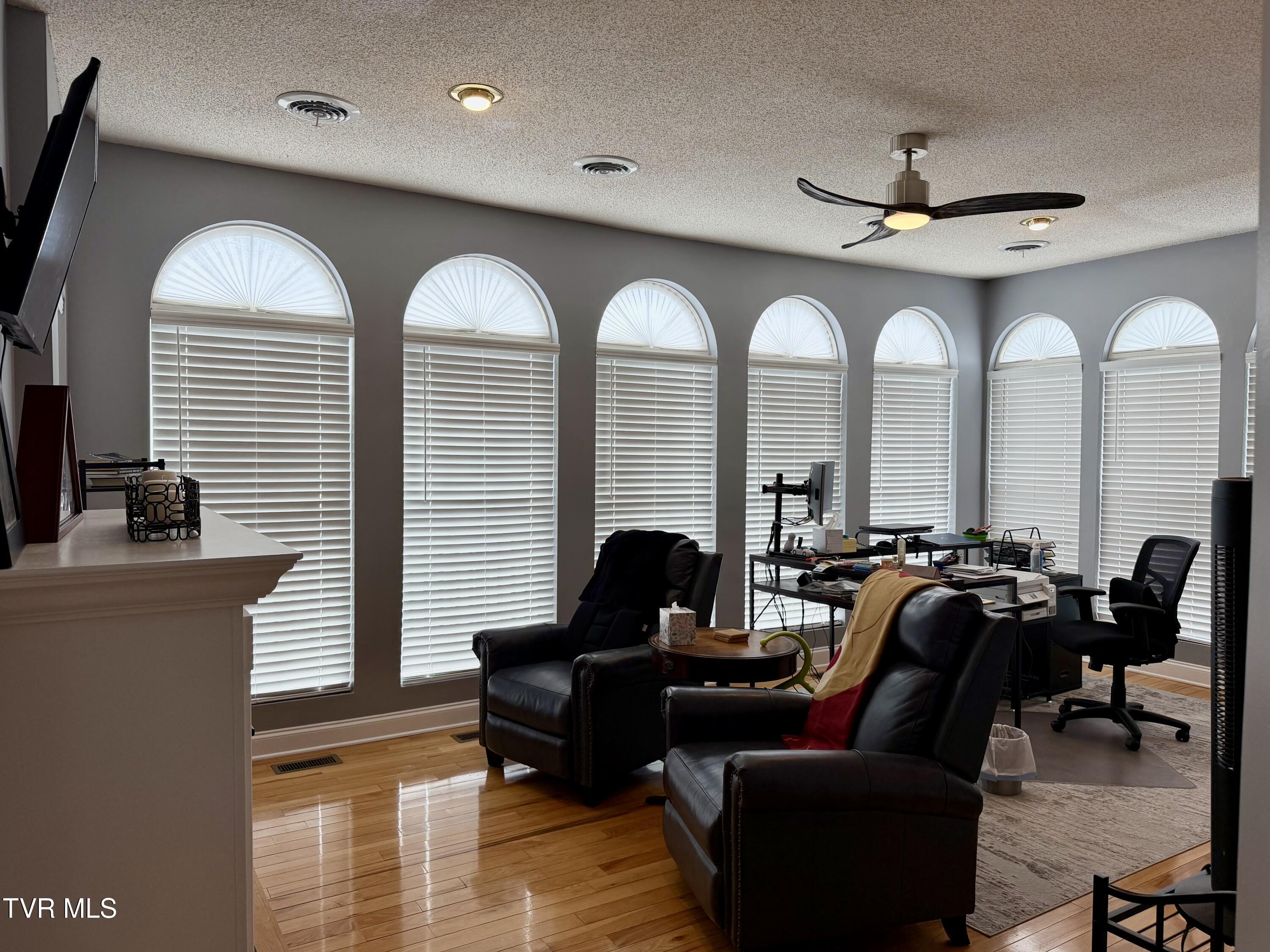 877 Summer Sound Road Piney Flats, TN 37686 - Photo 23 of 94 88