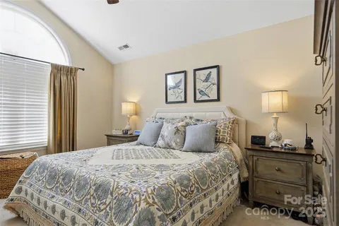 $399,000 | 817 Wynnshire Drive, Unit B, Hickory, NC 28601