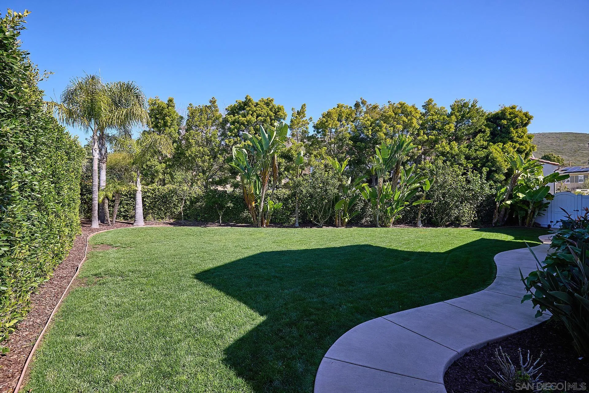 3501 Corte Romero Carlsbad, CA 92009 - Photo 35 of 48