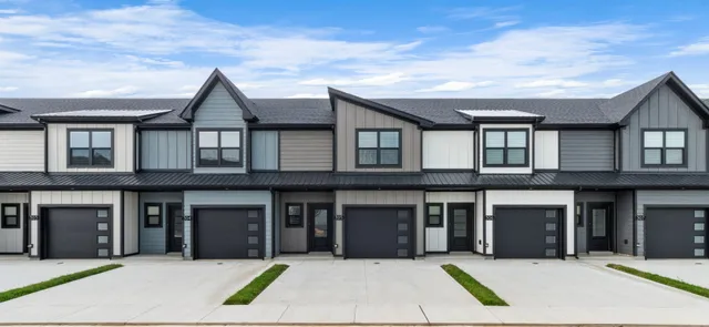 $249,500 | 305 Jonathan Wade Circle, Clarksville, TN 37043