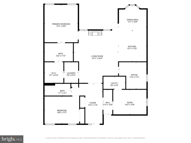 a view of ocean with city view