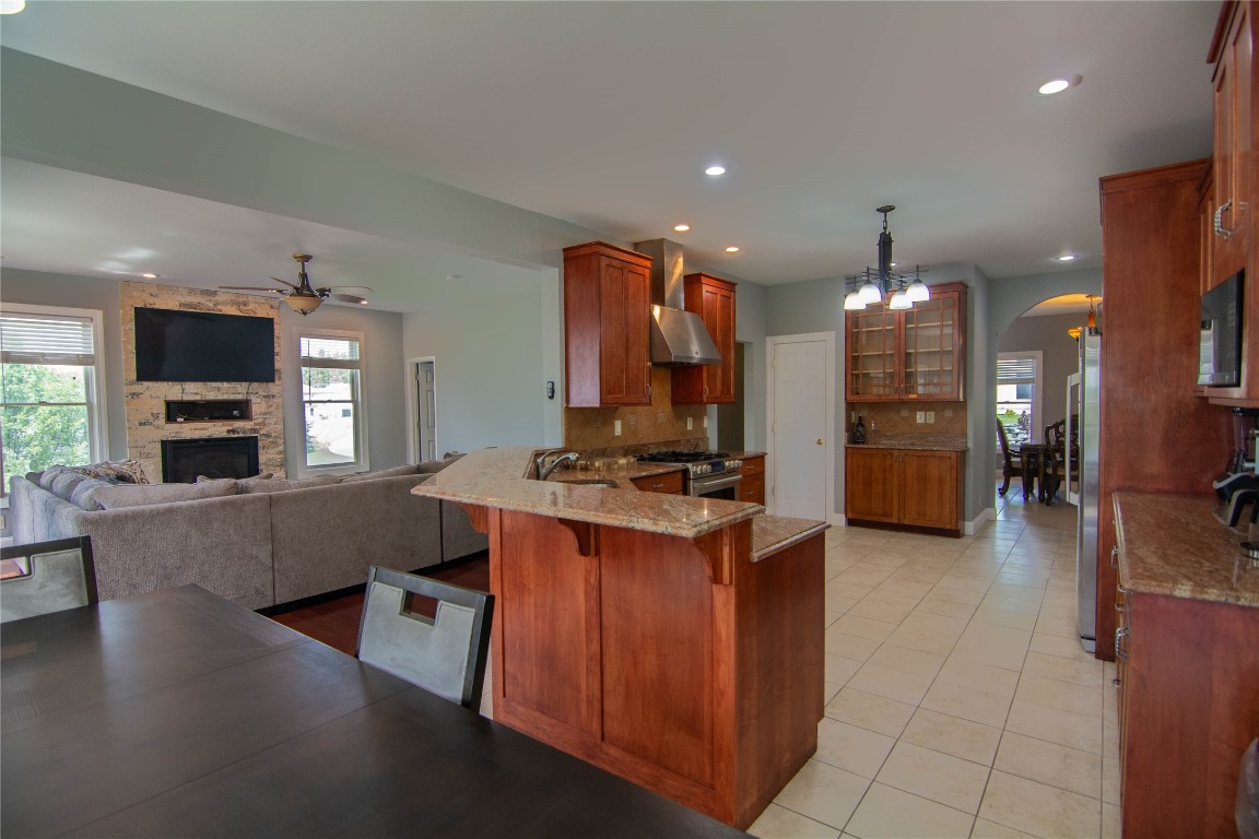 110 Briarview Road Vestal, NY 13850 - Photo 13 of 45