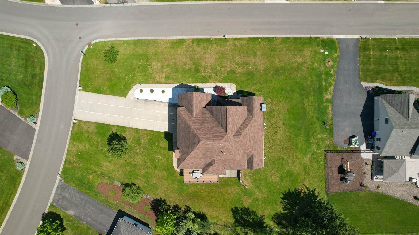 110 Briarview Road Vestal, NY 13850 - Photo 4 of 45