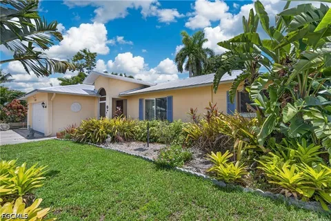 $329,900 | 1212 Southeast 15th Street, Cape Coral, FL 33990