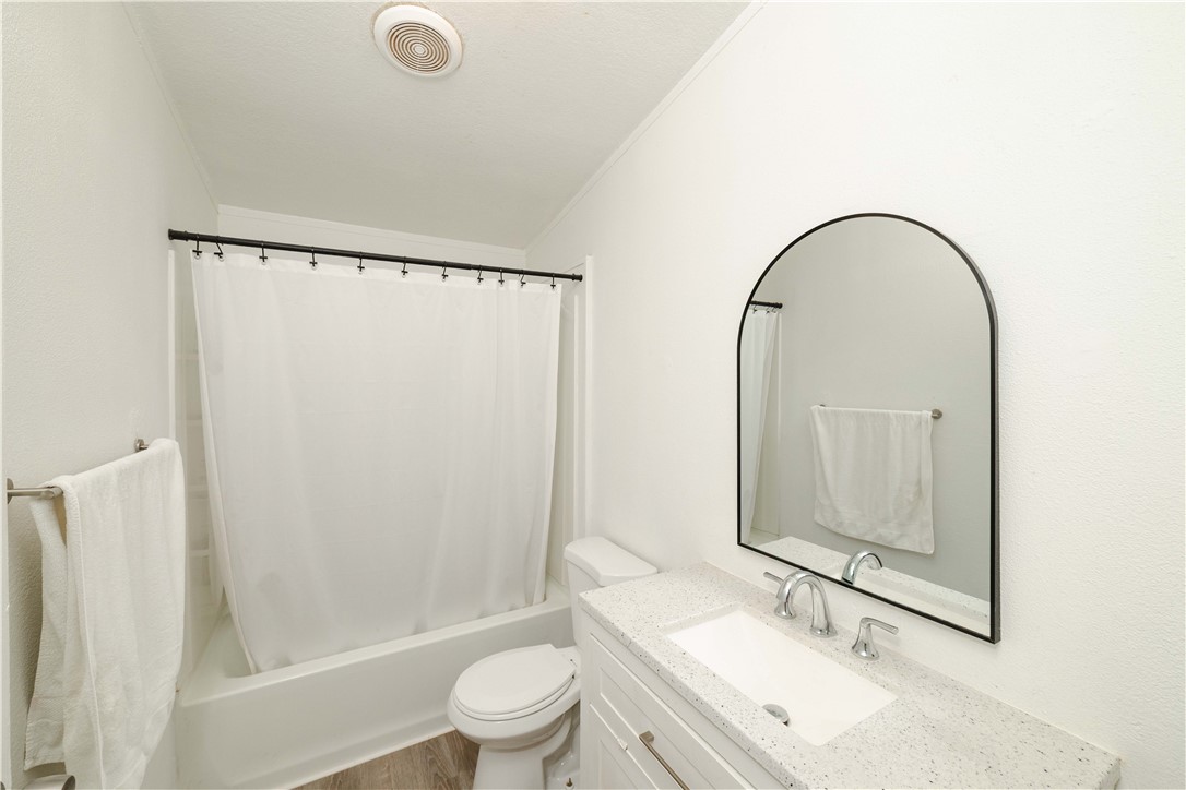 4741 Eden Road Golden Valley, AZ 86413 - Photo 34 of 75 Bathroom