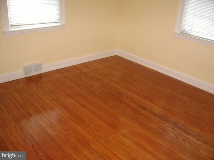 224 Signal Road Drexel Hill, PA 19026 - Photo 5 of 23 Dining Room
