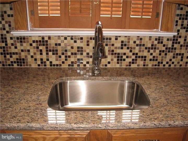 224 Signal Road Drexel Hill, PA 19026 - Photo 9 of 23 Kitchen
