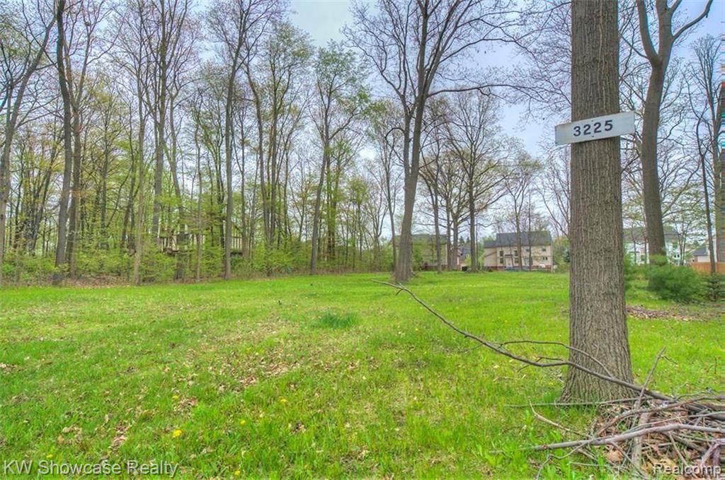 3225 Potter Road Wixom, MI 48393 - Photo 4 of 7
