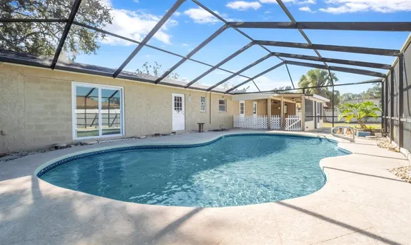 $399,000 | 520 Rooks Road, Seffner, FL 33584