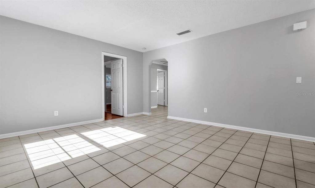 520 Rooks Road Seffner, FL 33584 - Photo 16 of 55