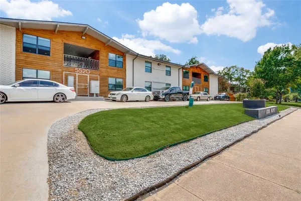 $1,250 | 5520 Gaston Avenue, Unit 202, Dallas, TX 75214