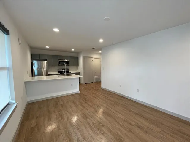 $1,275 | 5520 Gaston Avenue, Unit 202, Dallas, TX 75214