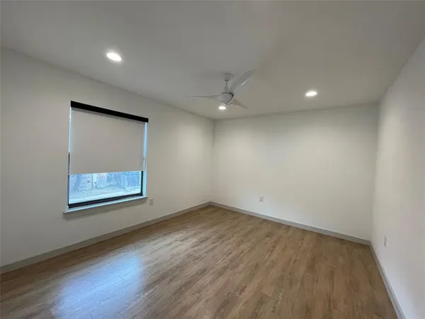 $1,250 | 5520 Gaston Avenue, Unit 202, Dallas, TX 75214