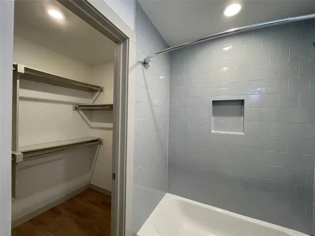 $1,275 | 5520 Gaston Avenue, Unit 202, Dallas, TX 75214