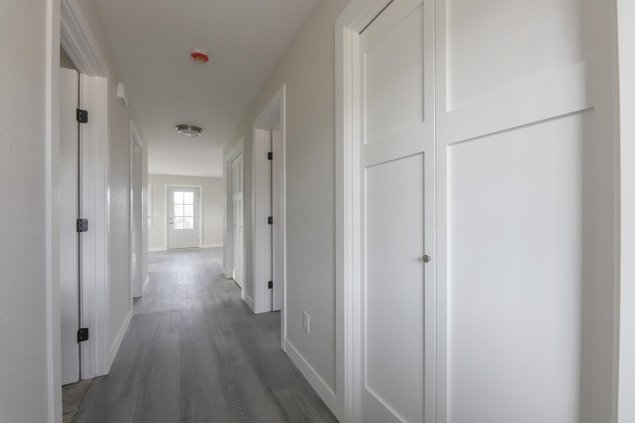 411 4th Avenue Two Harbors, MN 55616 - Photo 14 of 19