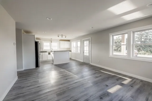 $374,000 | 411 4th Avenue, Two Harbors, MN 55616