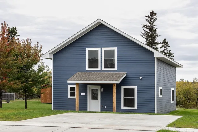 $374,000 | 411 4th Avenue, Two Harbors, MN 55616