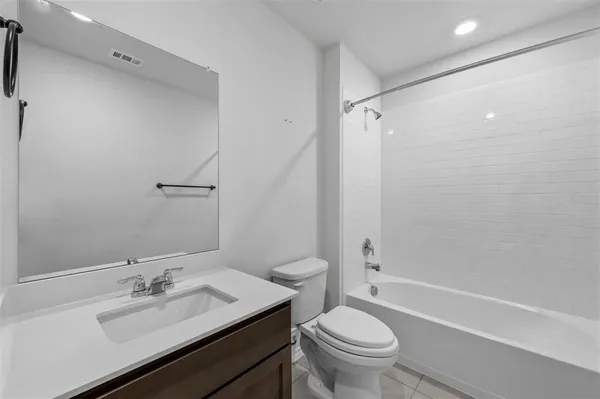 $1,950 | 508 Windrow Drive, Royse City, TX 75189